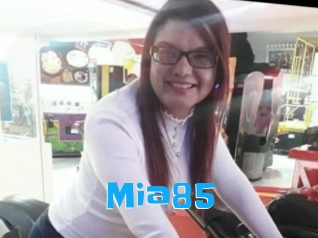 Mia85