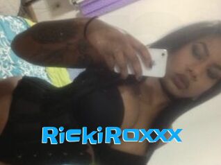 RickiRoxxx