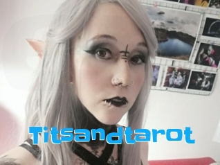 Titsandtarot